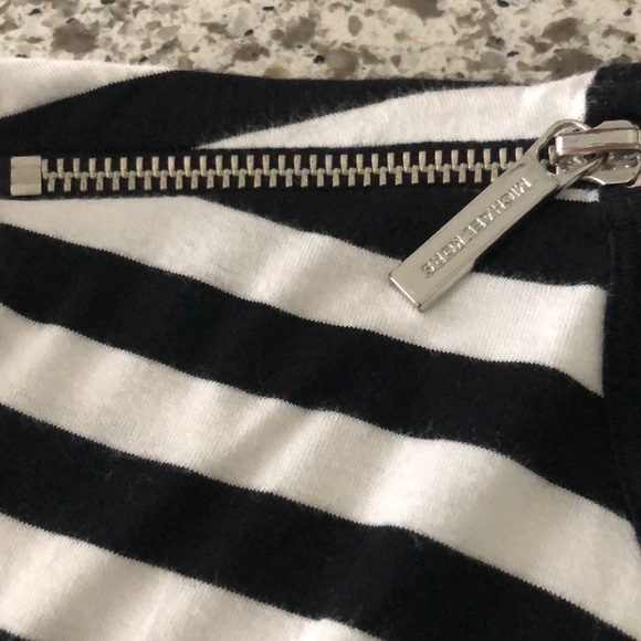 Michael Kors stripped black and white body suit. Size M. - Picture 4 of 8